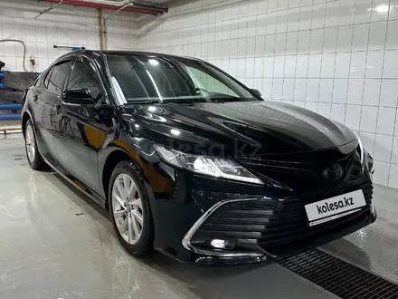 Toyota Camry 2023 года за 15 000 000 тг. в Астана – фото 2