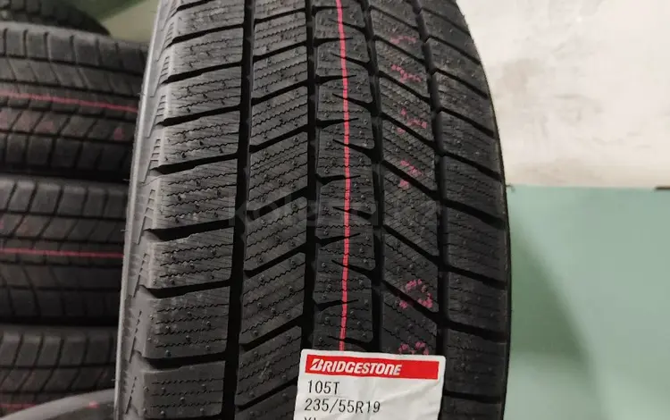 Из Японии 235-55-R19 Bridgestone Blizzak ICEPEAK за 87 000 тг. в Алматы