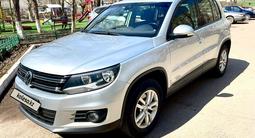 Volkswagen Tiguan 2015 года за 6 000 000 тг. в Астана