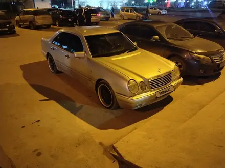 Mercedes-Benz E 280 1998 года за 2 100 000 тг. в Кызылорда