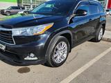Toyota Highlander 2014 годаүшін14 853 564 тг. в Астана – фото 2