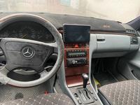 Mercedes-Benz E 280 1996 годаүшін2 300 000 тг. в Актау