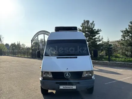 Mercedes-Benz Sprinter 1997 года за 5 500 000 тг. в Алматы – фото 4