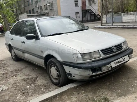 Volkswagen Passat 1995 года за 1 000 000 тг. в Павлодар – фото 2