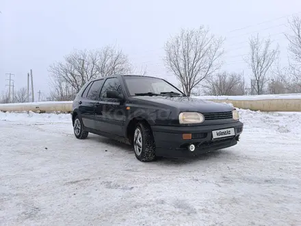 Volkswagen Golf 1993 года за 750 000 тг. в Актобе