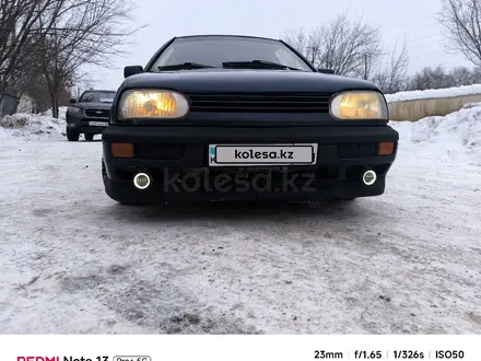 Volkswagen Golf 1993 года за 750 000 тг. в Актобе – фото 4
