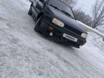 Volkswagen Golf 1993 года за 750 000 тг. в Актобе – фото 5