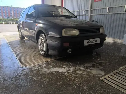 Volkswagen Golf 1993 года за 750 000 тг. в Актобе – фото 32