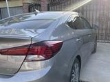 Hyundai Elantra 2020 года за 8 600 000 тг. в Алматы – фото 5