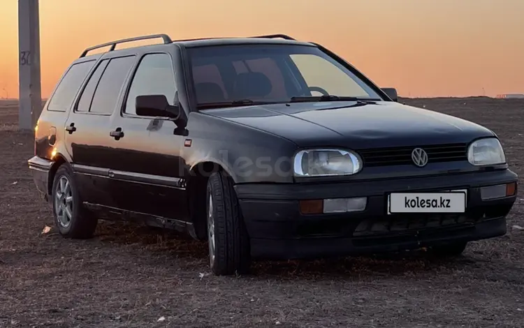 Volkswagen Golf 1994 годаүшін1 300 000 тг. в Актобе