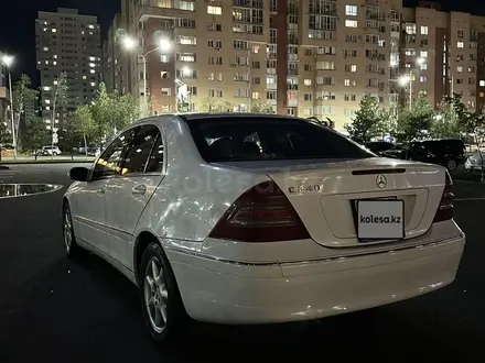 Mercedes-Benz C 240 2001 года за 4 500 000 тг. в Астана – фото 10
