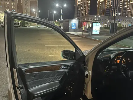 Mercedes-Benz C 240 2001 года за 4 500 000 тг. в Астана – фото 14