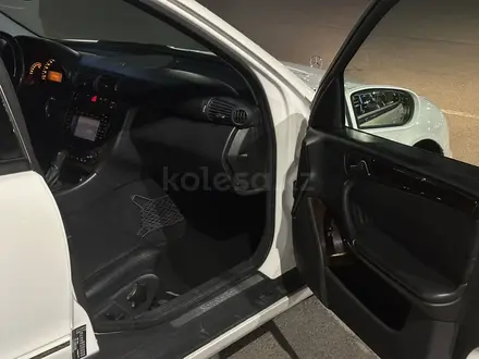 Mercedes-Benz C 240 2001 года за 4 500 000 тг. в Астана – фото 17
