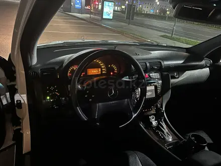 Mercedes-Benz C 240 2001 года за 4 500 000 тг. в Астана – фото 19