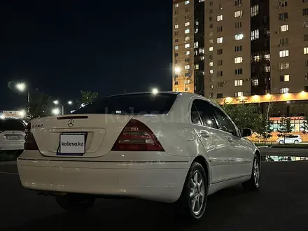 Mercedes-Benz C 240 2001 года за 4 500 000 тг. в Астана – фото 9