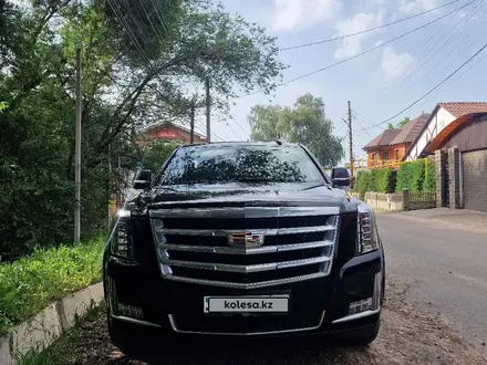 Cadillac Escalade 2019 года за 22 000 000 тг. в Алматы – фото 4