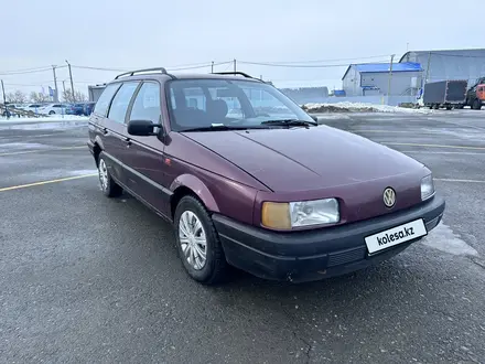 Volkswagen Passat 1992 года за 1 400 000 тг. в Уральск – фото 5