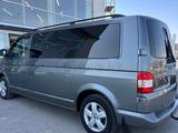 Volkswagen Caravelle 2011 года за 9 990 000 тг. в Караганда – фото 4