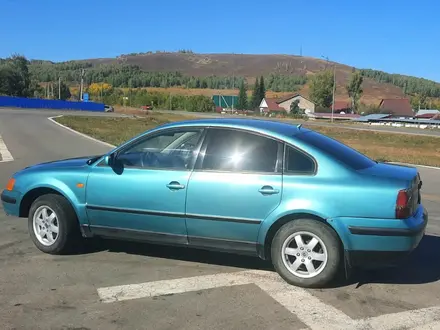 Volkswagen Passat 1997 года за 1 550 000 тг. в Алтай – фото 4