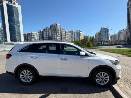Kia Sorento 2019 года за 13 000 000 тг. в Астана – фото 4