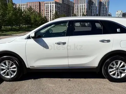 Kia Sorento 2019 года за 13 000 000 тг. в Астана – фото 5