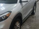 Hyundai Tucson 2017 года за 6 000 000 тг. в Актобе – фото 2
