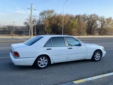 Mercedes-Benz S 320 1995 года за 2 500 000 тг. в Талдыкорган – фото 4