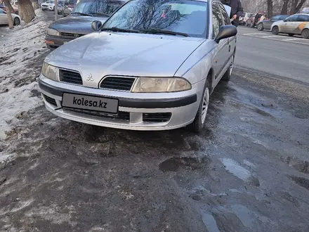 Mitsubishi Carisma 2000 года за 2 000 000 тг. в Актобе – фото 4