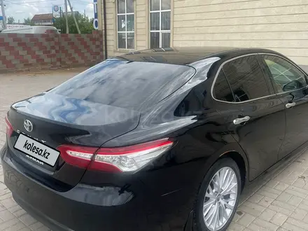 Toyota Camry 2019 года за 13 500 000 тг. в Астана – фото 7