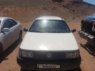 Volkswagen Passat, 1991