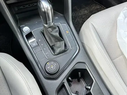 Volkswagen Tiguan 2019 года за 11 000 000 тг. в Алматы – фото 10