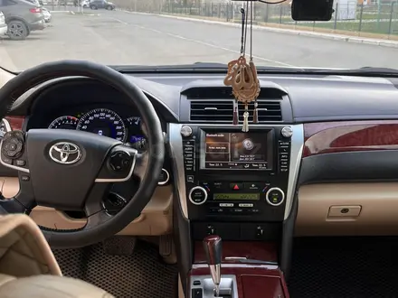 Toyota Camry 2012 года за 10 500 000 тг. в Уральск – фото 11