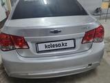 Chevrolet Cruze 2013 года за 2 700 000 тг. в Кызылорда – фото 2