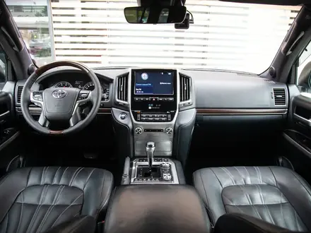 Toyota Land Cruiser 2019 года за 35 990 000 тг. в Алматы – фото 12