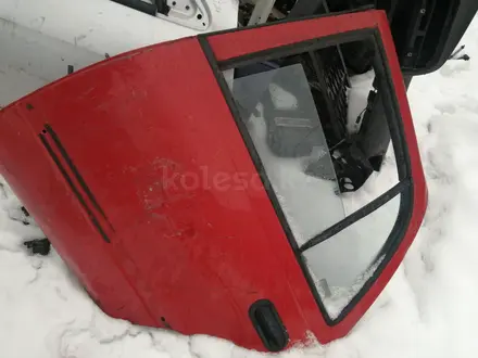 Двери задни передни за 10 000 тг. в Алматы