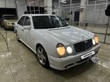 Mercedes-Benz E 320 1996 года за 2 700 000 тг. в Тараз – фото 4
