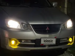 Mitsubishi Airtrek, 2001