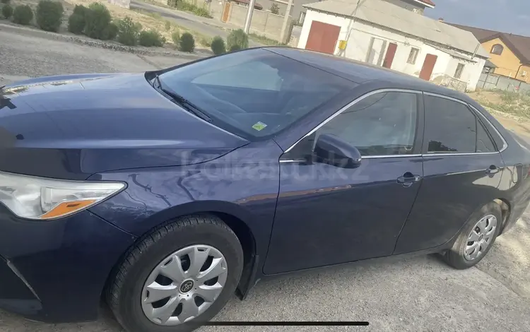 Toyota Camry 2016 года за 6 190 000 тг. в Атырау