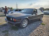 BMW 520 1992 годаүшін1 400 000 тг. в Сарыагаш