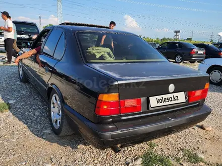 BMW 520 1992 годаүшін1 400 000 тг. в Сарыагаш – фото 2