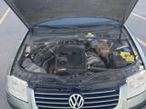 Volkswagen Passat 2001 года за 1 900 000 тг. в Караганда – фото 5