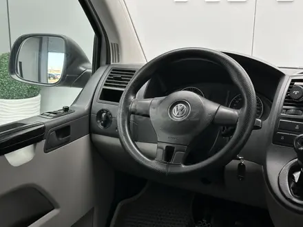 Volkswagen Caravelle 2014 года за 10 000 000 тг. в Атырау – фото 5