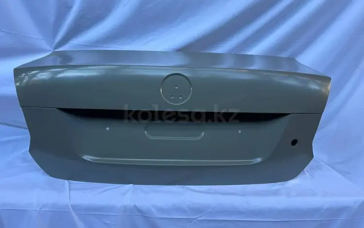 Крышка багажника на Volkswagen за 100 000 тг. в Алматы