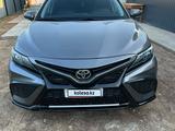 Toyota Camry 2021 года за 8 900 000 тг. в Уральск