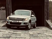 Volkswagen Tiguan, 2015