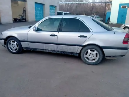 Mercedes-Benz C 200 1995 года за 1 600 000 тг. в Караганда