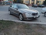 Mercedes-Benz E 320 2004 годаүшін6 000 000 тг. в Актобе – фото 2