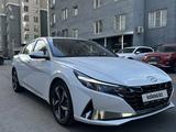 Hyundai Elantra 2023 года за 8 300 000 тг. в Алматы – фото 2