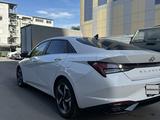 Hyundai Elantra 2023 года за 8 300 000 тг. в Алматы – фото 4