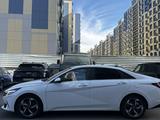 Hyundai Elantra 2023 года за 8 300 000 тг. в Алматы – фото 5